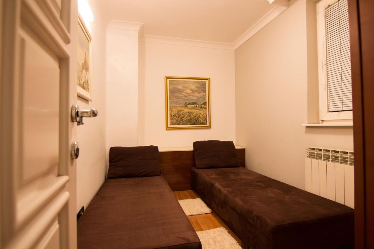 Apartment Novak Belgrado Exterior foto